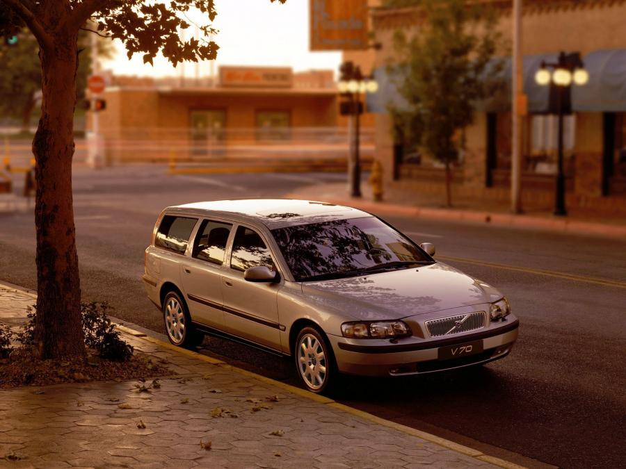  Volvo V70 2000 года  (фото 15 из 22)